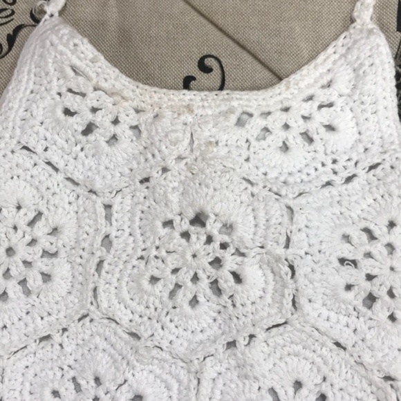 SHOW ME YOUR MUMU Garth Crochet Crop Top - Picture 6 of 7